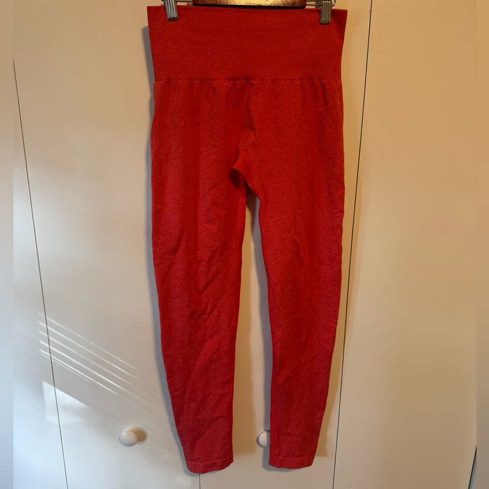 NVGTN Seamless Contour Leggings in Red